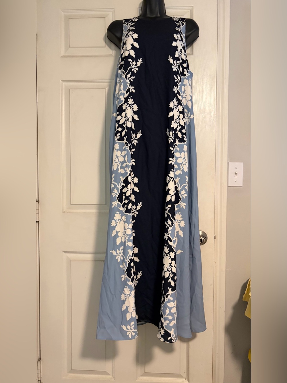 Tuckernuck Blue Fog Portia Dress Size Medium - Picture 2 of 15